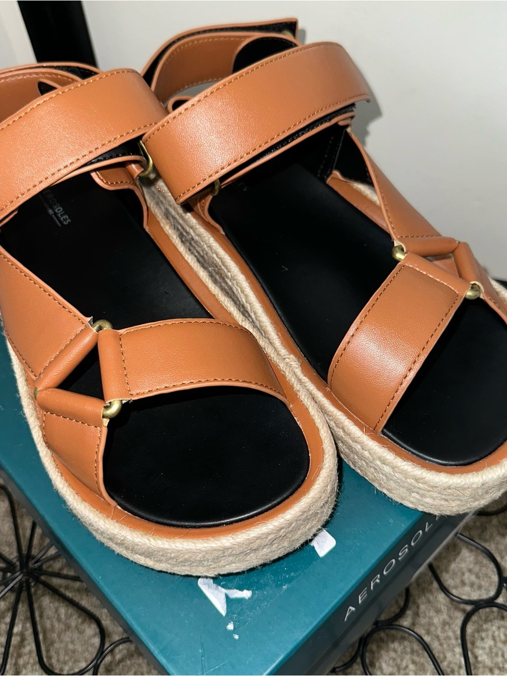 AEROSOLES Tan Platform Espadrille Sandals Sz 8